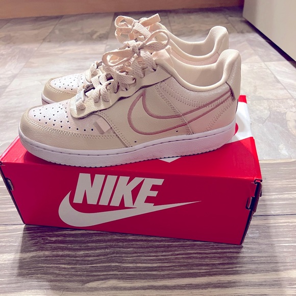 ⭐️NWOT Nike court vision low sneakers/tennis shoes in pearl white… - Picture 1 of 11